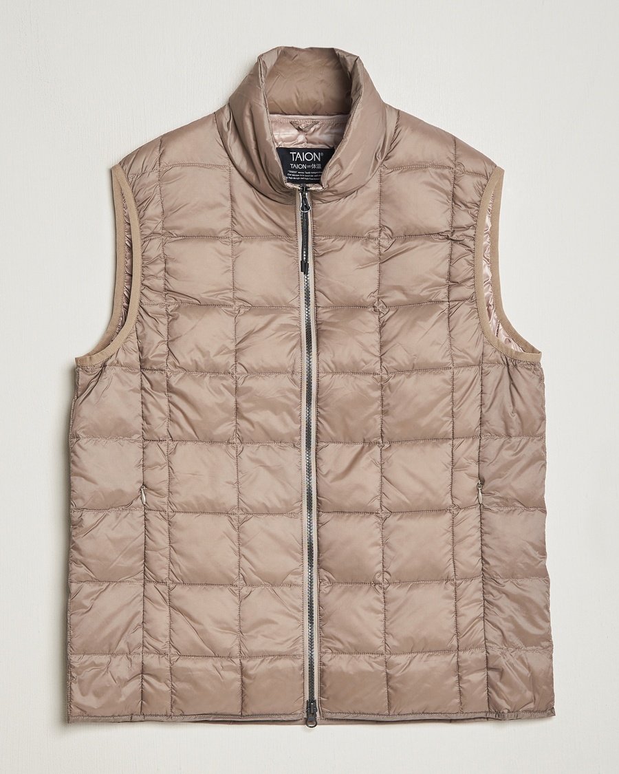 Heren | TAION | TAION High Neck Full Zip Lightweight Down Vest Khaki