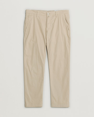 Heren | Pre-owned | Jacob Cohën Bobby Cotton Gabardine Chinos Beige