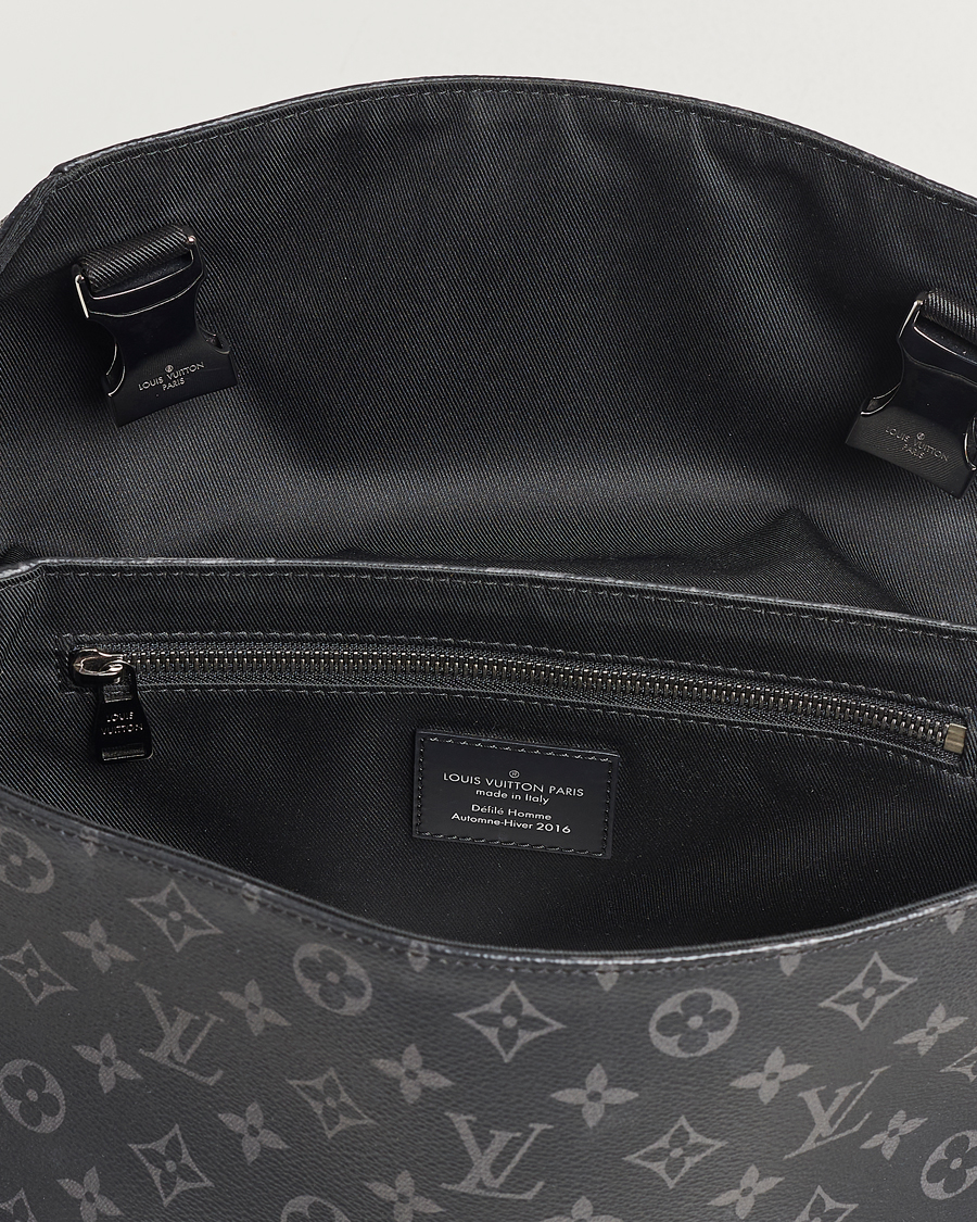 Heren | Pre-Owned & Vintage Bags | Louis Vuitton Pre-Owned | Messenger Voyager PM Bag Monogram Eclipse
