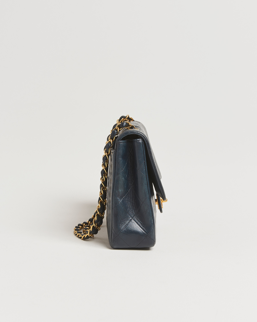 Heren | Pre-Owned & Vintage Bags | Chanel Pre-Owned | Classic Medium Single Flap Bag Lambskin Navy