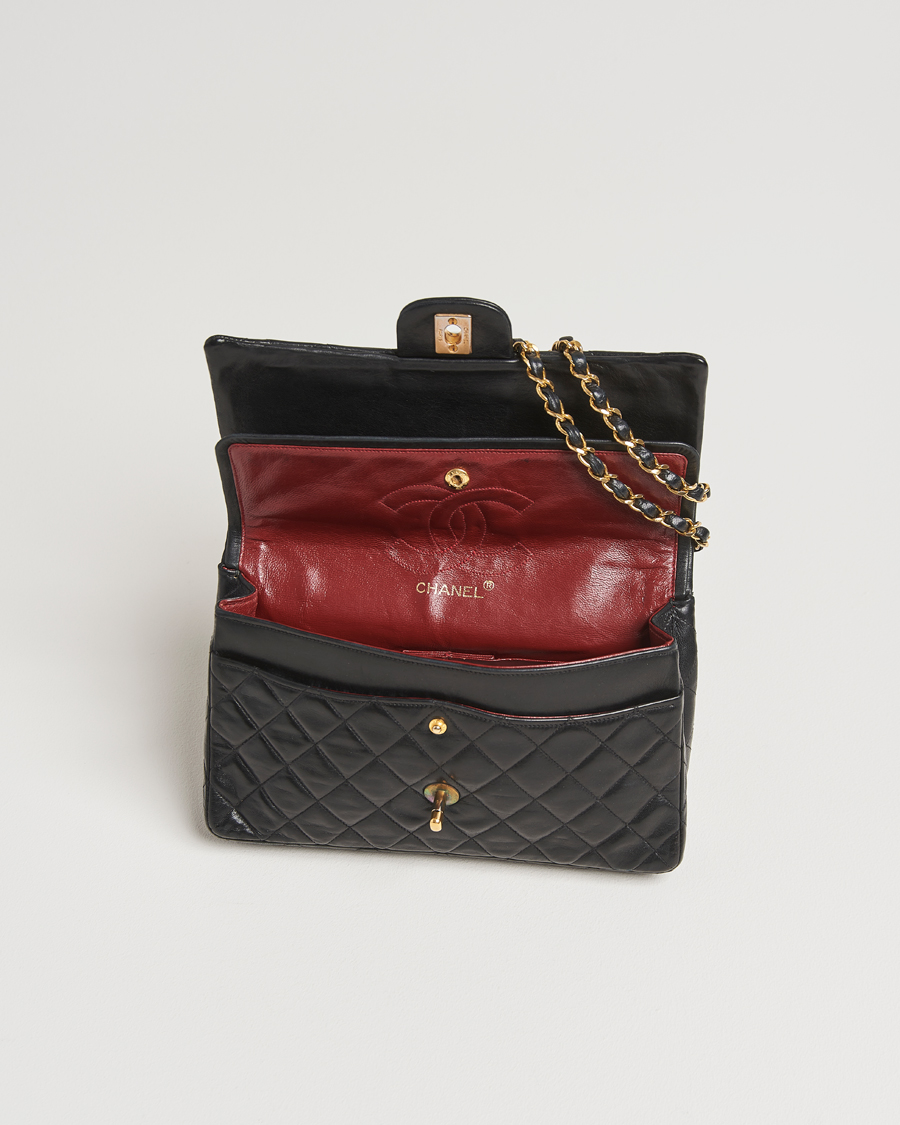 Heren | Pre-Owned & Vintage Bags | Chanel Pre-Owned | Classic Double Flap Medium Lambskin Black