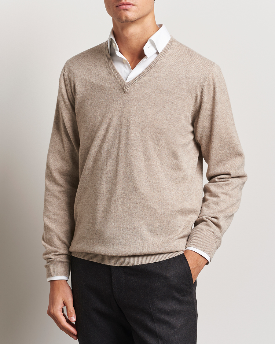 Heren |  | Piacenza Cashmere | Cashmere V Neck Sweater Beige