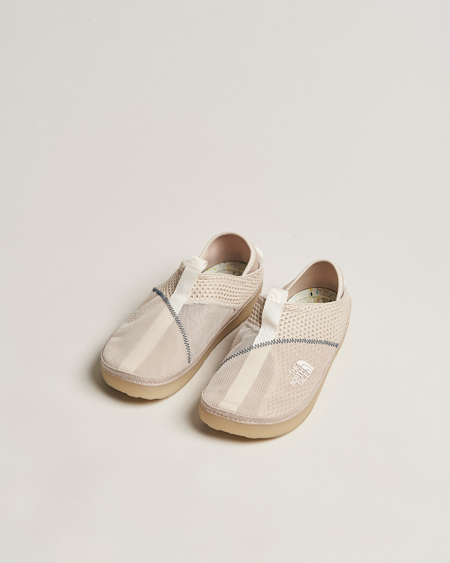 Heren |  | The North Face | Base Camp Mules Sandstone