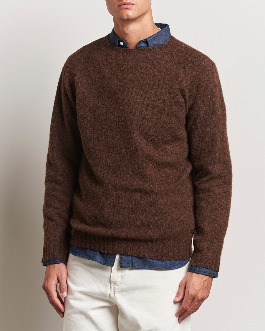 Heren | Gebreide truien | Harley Of Scotland | Brushed Supersoft Lambswool Crewneck Coffee