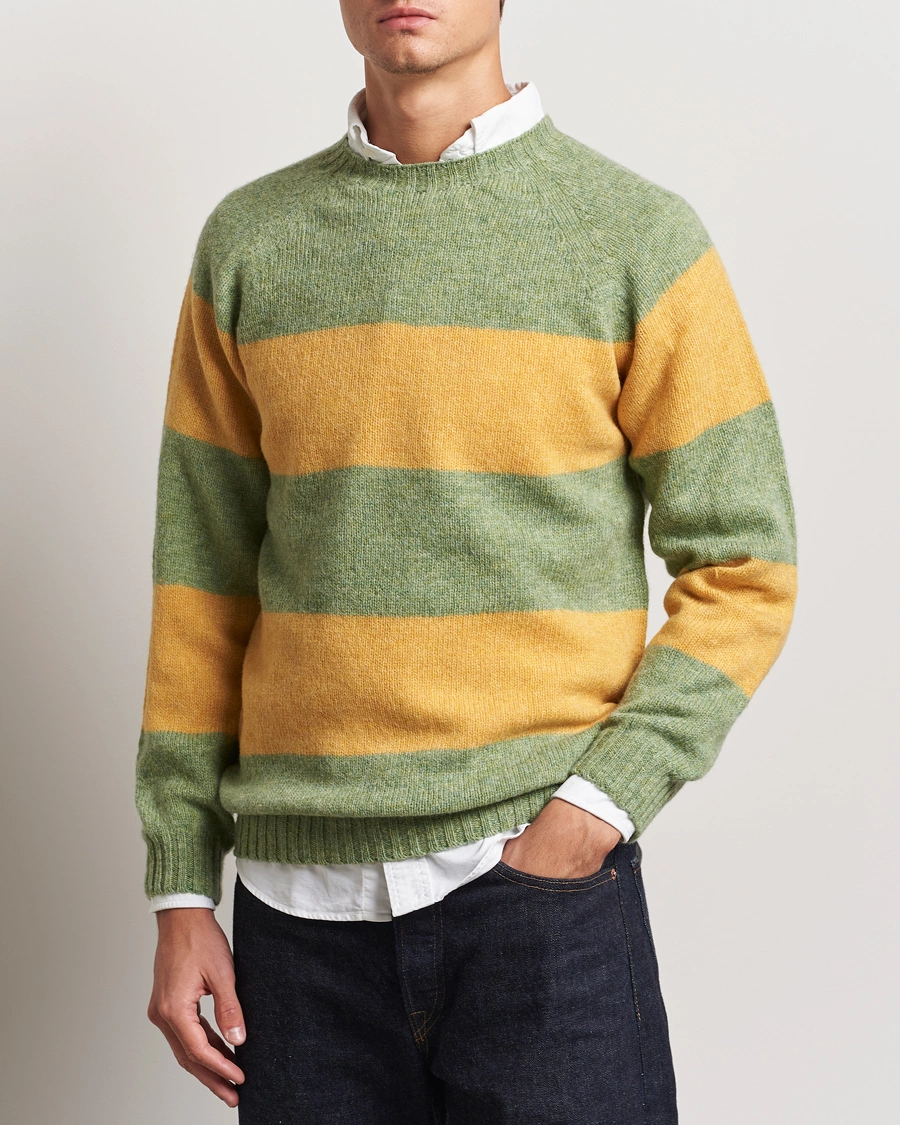 Heren |  | Harley Of Scotland | Block Stripe Lambswool Crewneck Yellow/Green