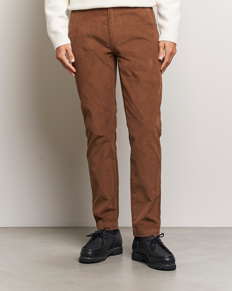 Heren |  | Levi\'s | 14W Corduroy Chino Karla Brown