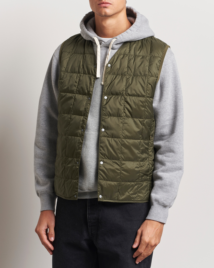 Heren | Gilets | TAION | V-Neck Lightweight Down Vest Dark Olive