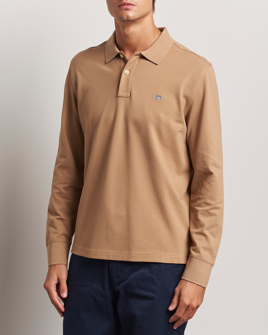 Heren | Poloshirts met lange mouwen | GANT | Regular Shield Pique Polo Warm Khaki