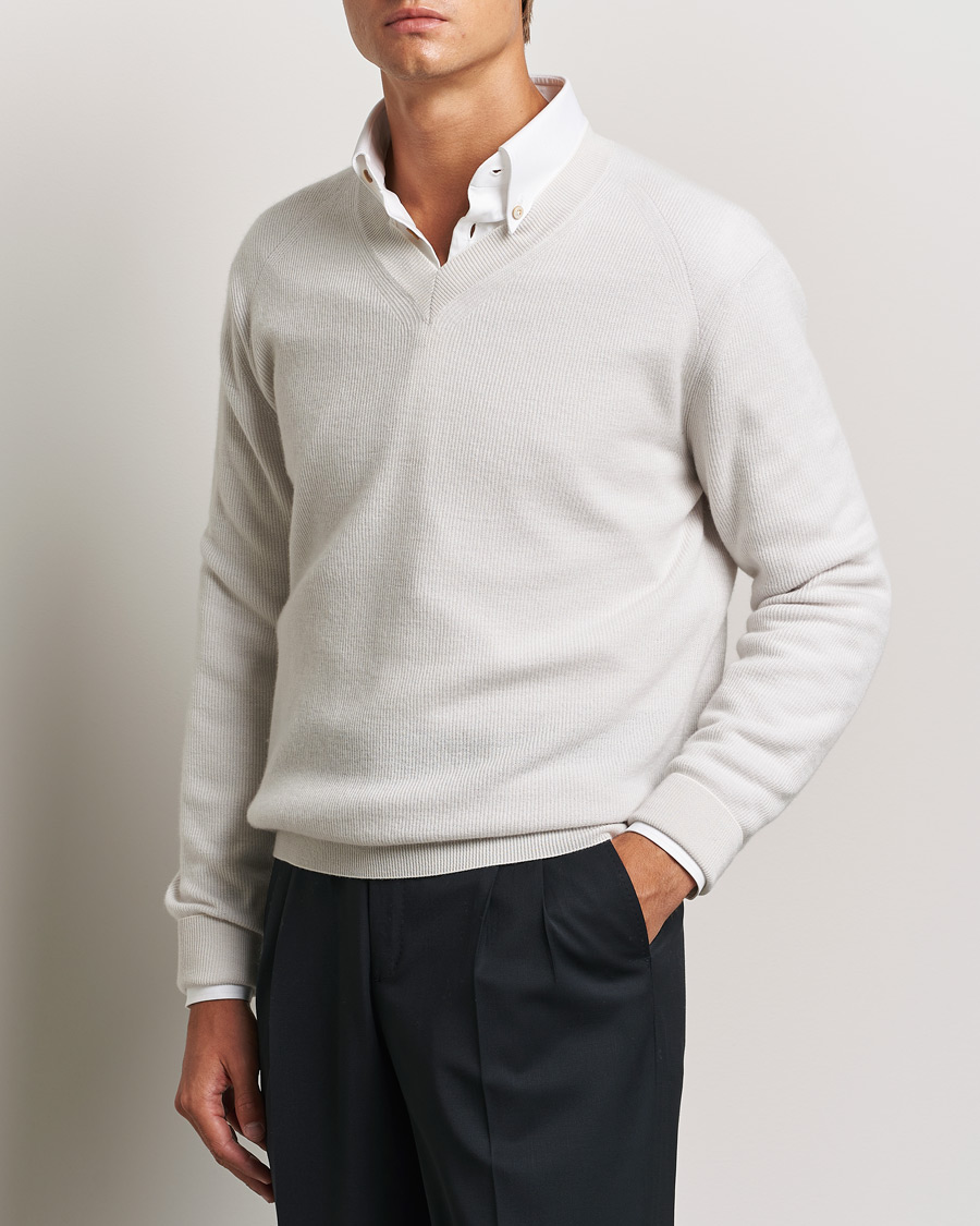 Heren |  | Brioni | Rib Cashmere V-Neck Sweater Light Grey