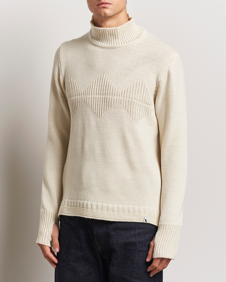 Heren |  | Peregrine | Mountain Guernsey Merino Funnel Neck Cream