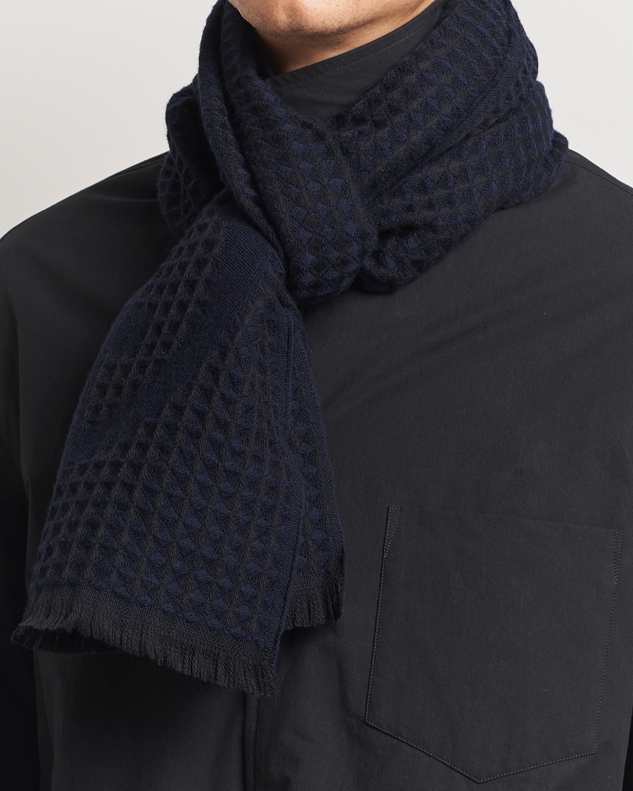 Heren |  | Giorgio Armani | Wool Waffle Knit Scarf Navy