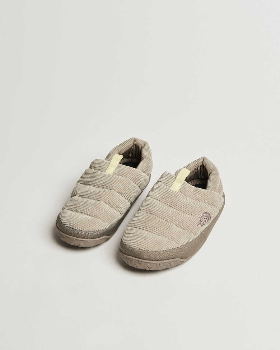 Heren |  | The North Face | Nuptse Corduroy Mule Beige