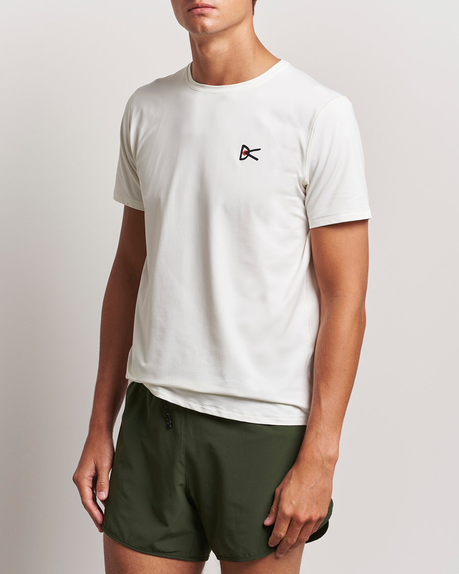 Heren |  | District Vision | Lightweight Short Sleeve T-Shirt Lunar White