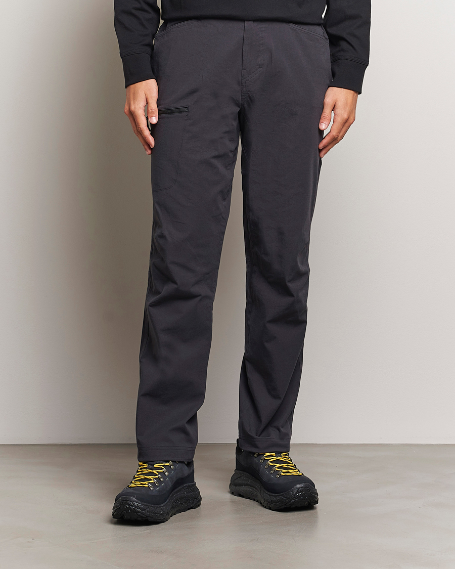 Heren | Kleding | Patagonia | Venga Rock Pants Ink Black