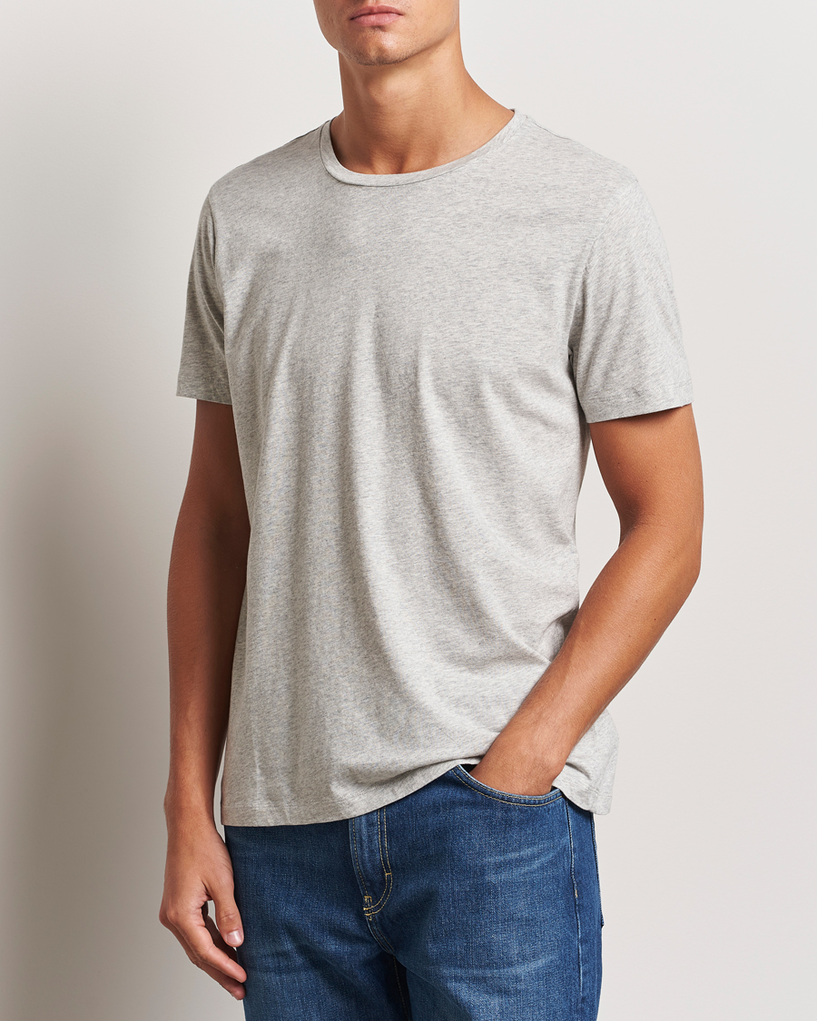 Heren | Business & Beyond | A Day\'s March | Lightweight T-Shirt Grey Melange