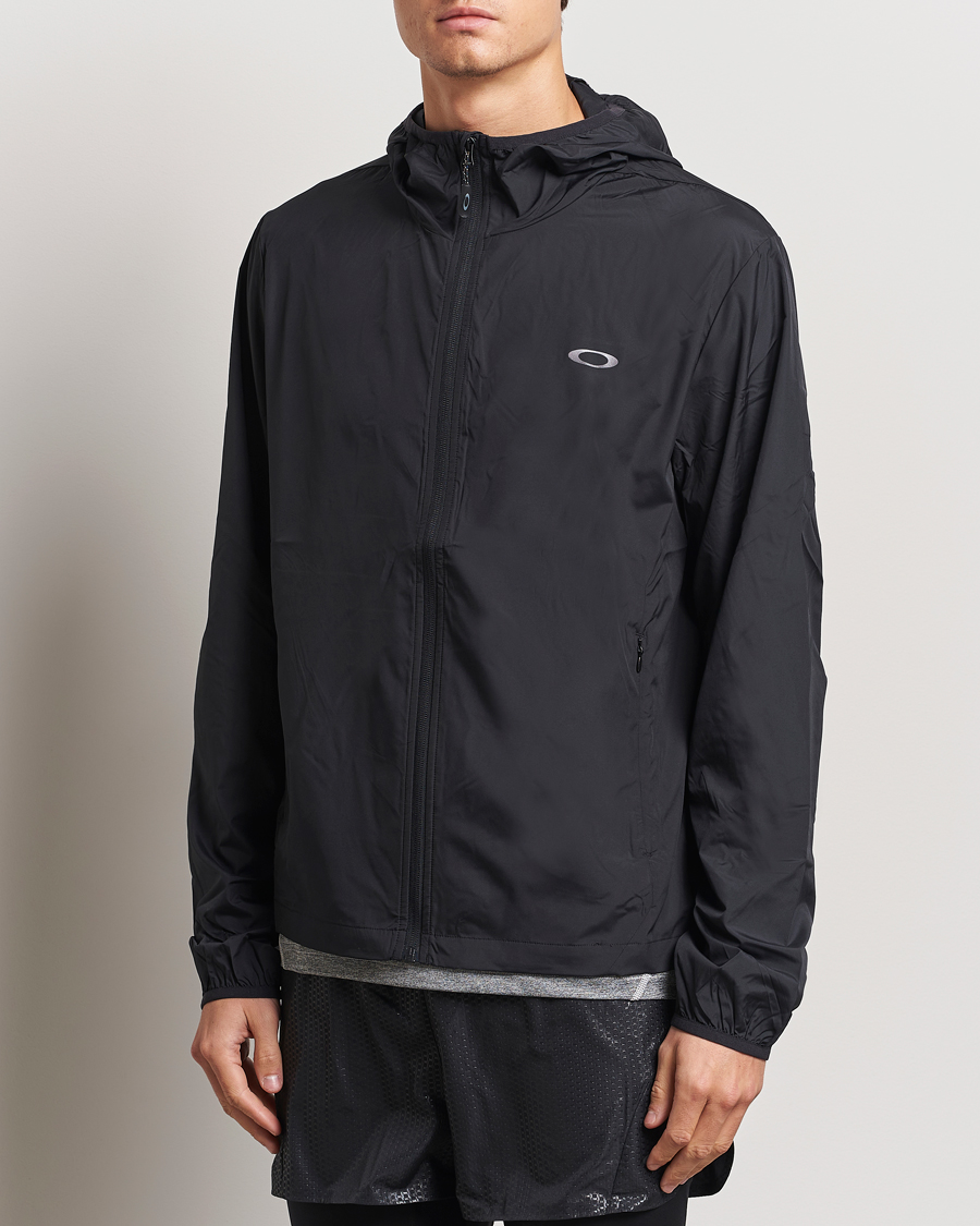 Heren |  | Oakley | Foundational Jacket Blackout