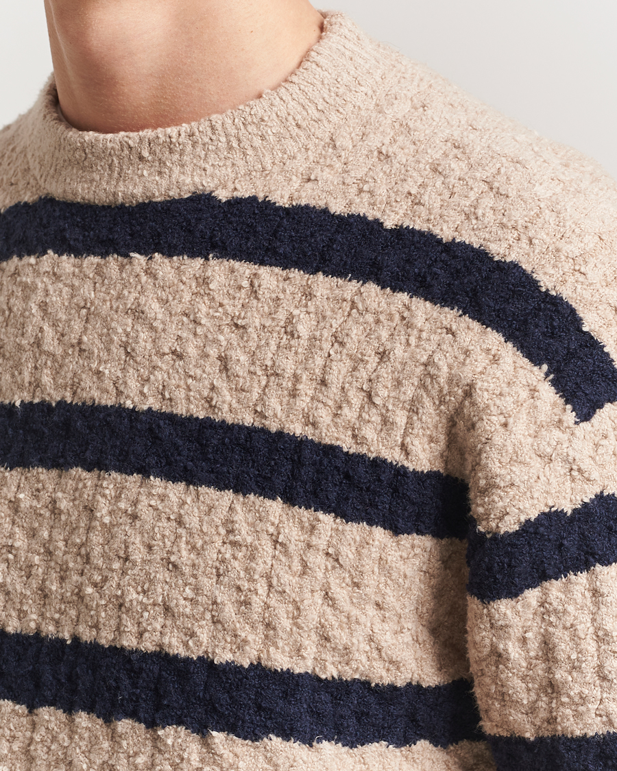 Heren | Truien | Filippa K | Bouclé Knitted Striped Sweater Light Khaki/Navy